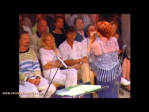 Serenade - TEREZA KESOVIJA i KLAPA MAESTRAL