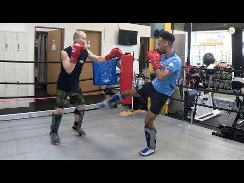 啓之輔をぶっ飛ばす為にキックボクシング練習してみた。※最後に重大告知有り