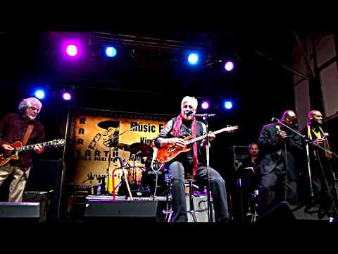 Jim Byrnes & the Sojourners - 'My Walking Stick'