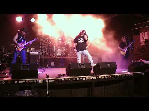 Voodoo Punch Performs Screaming in the Night