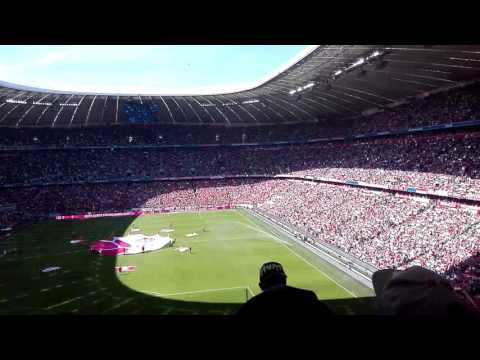 Fc Bayern München Einlauf vs. Borussia Gladbach 30.04.2016