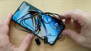 Video thumbnail for OnePlus Bullets Type-C earphones unboxing: decent sound for $20 by Mobile Tech Podcast