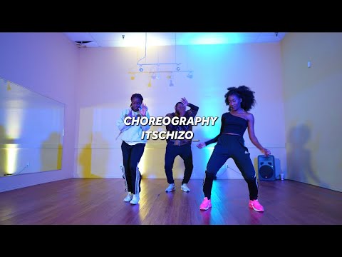 Limoblaze - Desire feat. Emandiong (Dance Video)