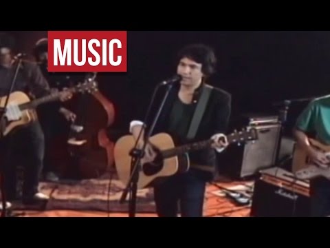 Oktaves - "Standing On My Own" Live!