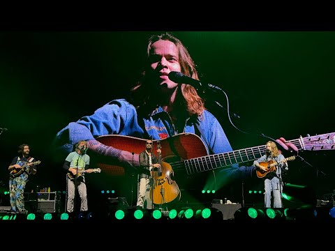 Billy Strings and Sam Bush!! “Eight More Miles to Louisville” 2/24/24 Nashville