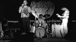 beat happening * Bewitched * live @ Kelly&#39;s ~ Norman, OK. 4-12-92