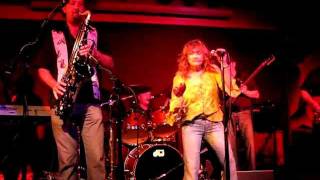 Lydia Pense and Cold Blood: "Down To The Bone" at the RamsHead Tavern