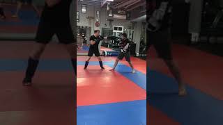 Boxing with a kickboxer🔥