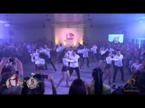 Baila Mundo​ - Clube do Sertanejo  (Dança Porto Alegre​ 2015)