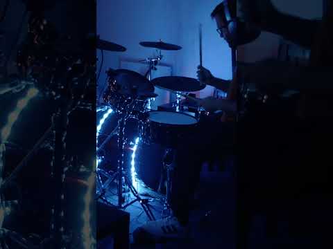 What do you think? #drums #drumscover #lighting #QQUN