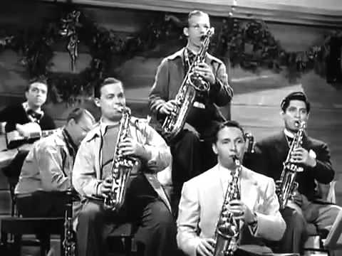 Chattanooga Choo Choo (1941) Tex beneke and the Glenn Miller orchestra