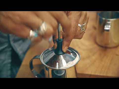 Der perfekte Milchschaum - Zubereitung & Tipps von der Reinholz Kaffeerösterei