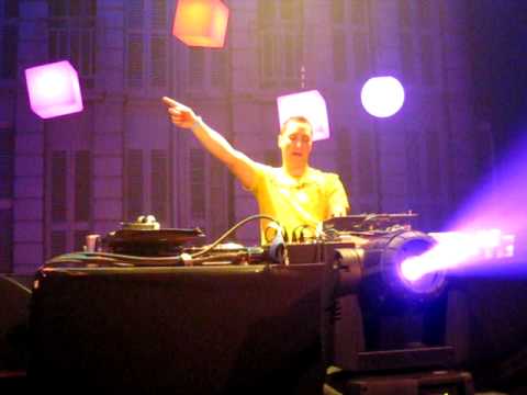 Luminosity Before the Energy 2010 (04-03 03h50) - Fast Distance