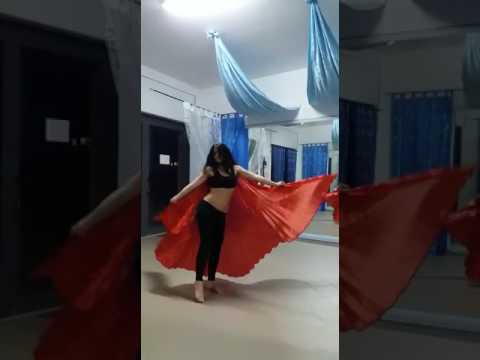 Khepri-Duat assolo Afsana con ali di iside