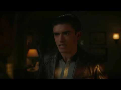 Hiram changes his name and hits the boys - Riverdale 5x12