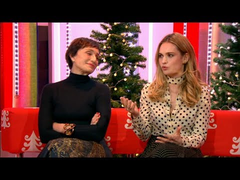 Interview de Lily James et Kristin Scott Thomas pour le film Darkest Hour [avec sous-titres]