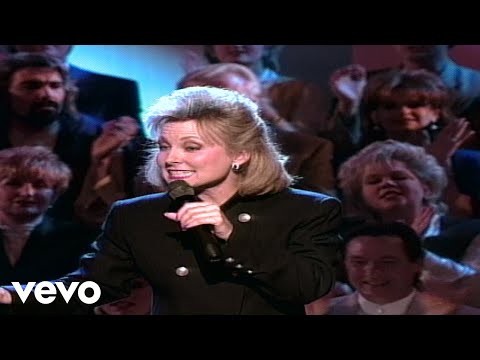 Bill & Gloria Gaither - Lead Me to the Rock [Live] ft. Janet Paschal