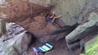 Bouldering in New York - Exploring undiscovered areas. To be continued...