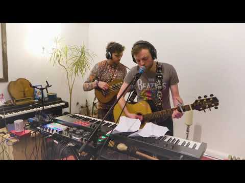 Drewbag & Jamie B Sings - Toto Africa