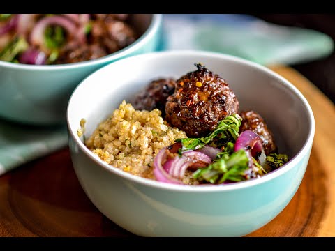 Thai quinoa meatball bowl