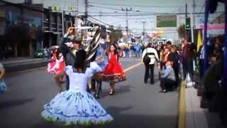 preview picture of video 'Esquinazo Desfile Aniversario, La Cisterna 2013'