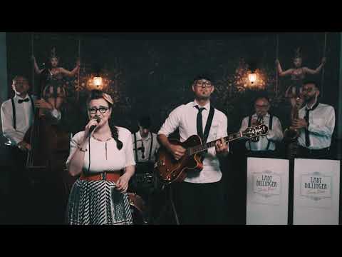 Lady Dillinger Swing Band - Tu Vuò Fa l'Americano