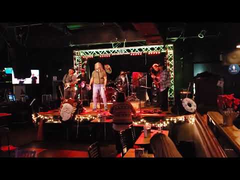 2022 12 26 04 Quarter Note Two Tickets to Paradise