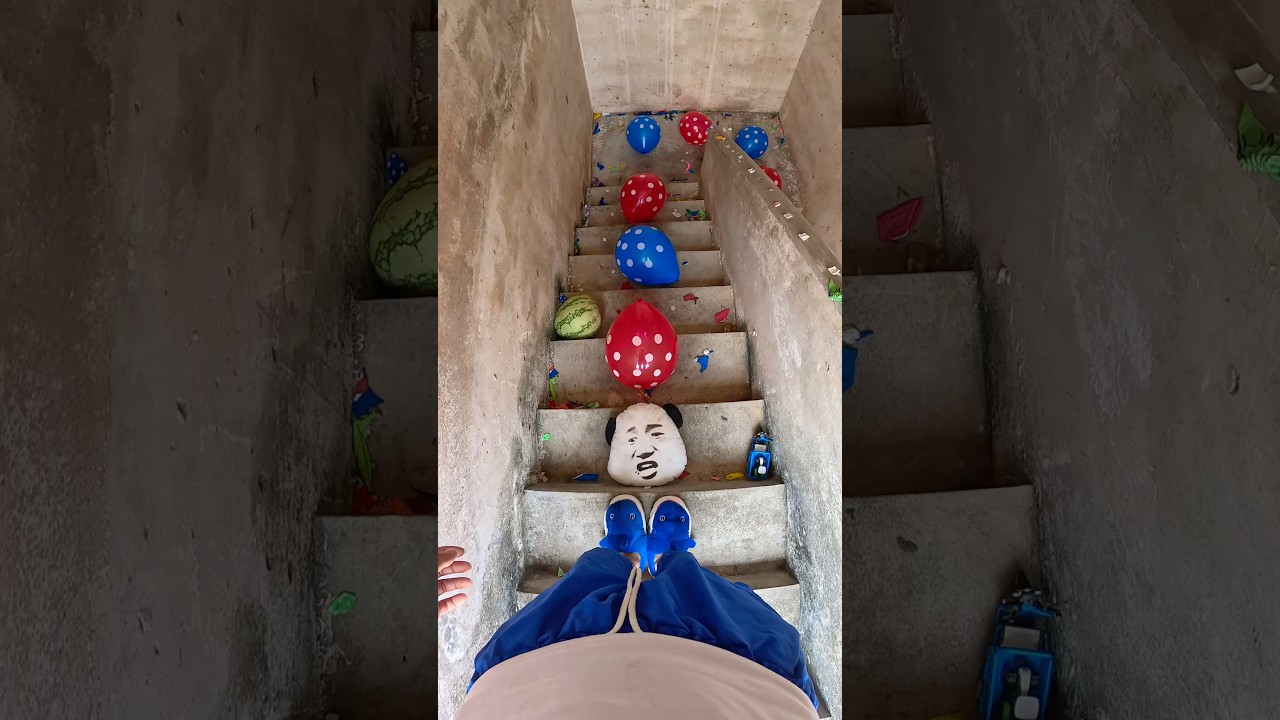 🎈💥✅Challenge: Pop all the balloons on the stairs#shorts #satisfying