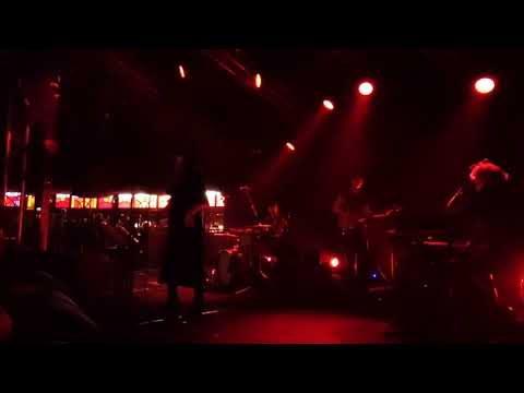 Cat Power - A pair of brown eyes 08/06/22 Live at Le MeM (Rennes - France)