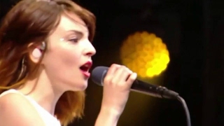 Keep You On My Side (Glastonbury 2016) CHVRCHES Live