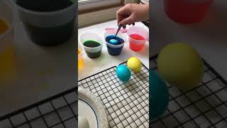Dying Eggs with Vinegar