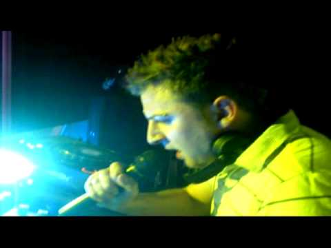 Presentacion Remember New Axis e Insomnio 240409@Metropolis