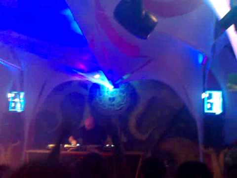 John O'Callaghan @ CTF, Beach Club 117, 22.07.11 (Big Sky)