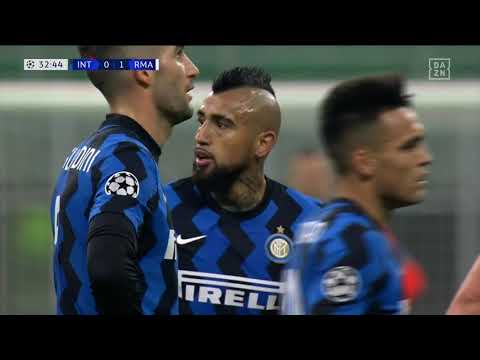 Gelb-Rot! Vidal fliegt wegen Meckerns | DAZN