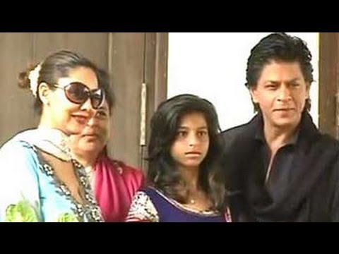 Shah Rukh throws Eid bash, Salman celebrates quiet Eid