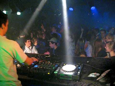 Laidback Luke djing @ Fuser invites.. Laidback Luke & Bart B More 5/2/09 Unitas, Wageningen