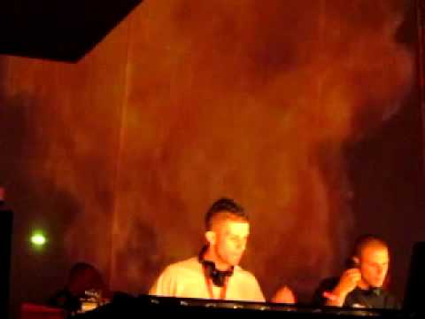 THE TWINS ARTCORE @ PANDEMONIUM - 03/12/11 SPORTHALLEN ZUID - AMSTERDAM