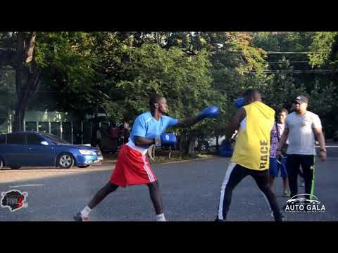 Crazing Design Vs Mr Black La Fama Boxeando