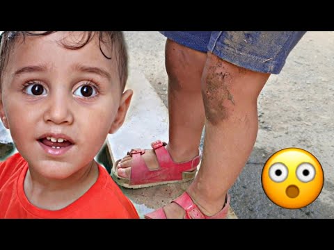 Yusuf emir çamura düştü yıkanmak istemedi!