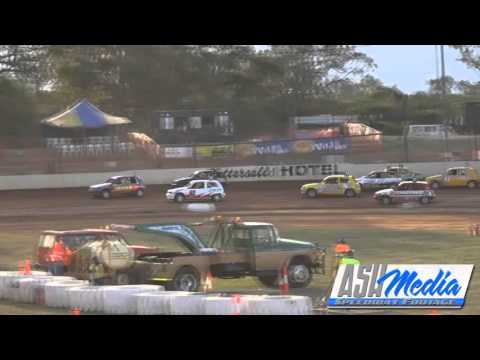 Junior Sedans: Dakota Laverty Crash - Carina Speedway