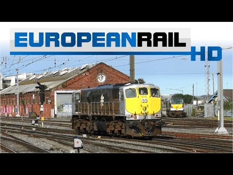 Iarnród Éireann Irish Rail 071 Locomotive 074 light engine at Dublin Connolly Station