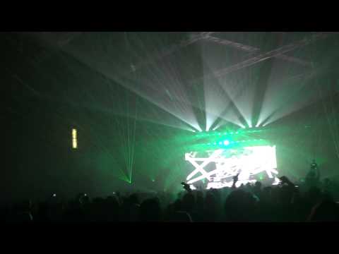 Gareth Emery playing Luke Bond ft. Roxanne Emery﻿ - On Fire | Summer Sound Festival 2013
