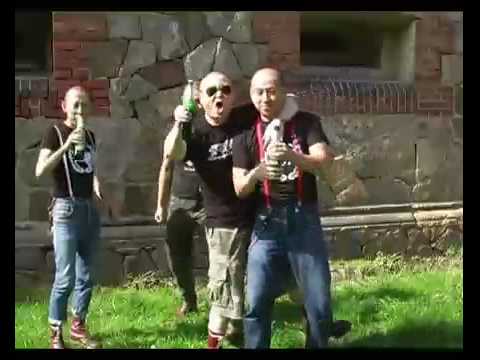 GLEICHLAUFSCHWANKUNG feat. MISANDAO - Punk & Skin in Beijing.mp4