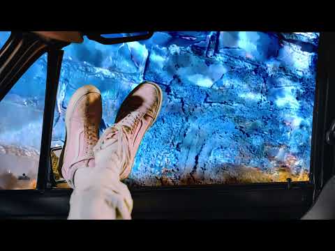 Miniatura de Levitating