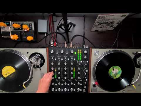 Rominimal / Minimal House / Microhouse Vinyl Mix | Underground Vibez #20