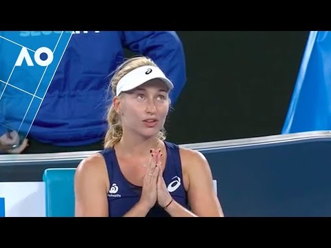 Daria Gavrilova's hawk-eye prayers (3R) | Australian Open 2017