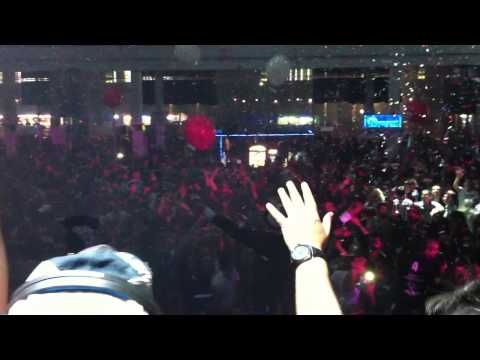 Nari & Milani playing new promo single by Maurizio Gubellini vs Delayers