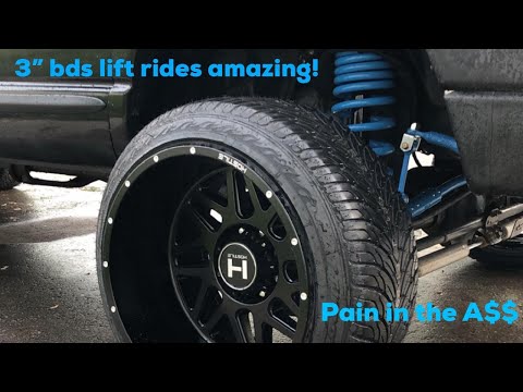 Installing a 3\" bds lift on the dodge ram 2500 6.7 cummins on 22x14 hostile sprockets 305/40 atturo