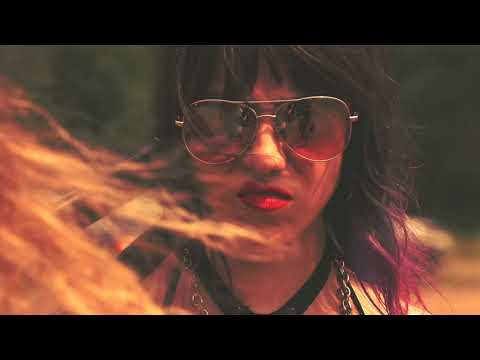 download lagu mp3 mp4 Millimetrik, download mp3 Millimetrik free downloadn, video klip Millimetrik