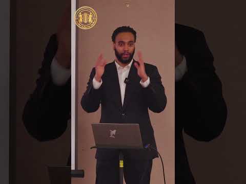 Assyrian Renaissance: King Ashurbanipal’s Royal Garment